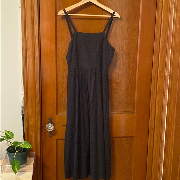 Black eyelet Madewell midi dress - Picture 6 of 7